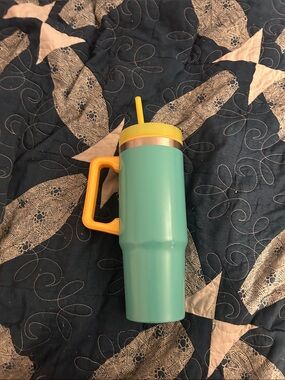 Target Teal Travel Tumbler with Yellow Handle and Straw